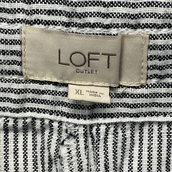 Ann Taylor Loft Outlet Linen Blend Shorts Women XL Gray White Ticking Lagenlook - Picture 2 of 6